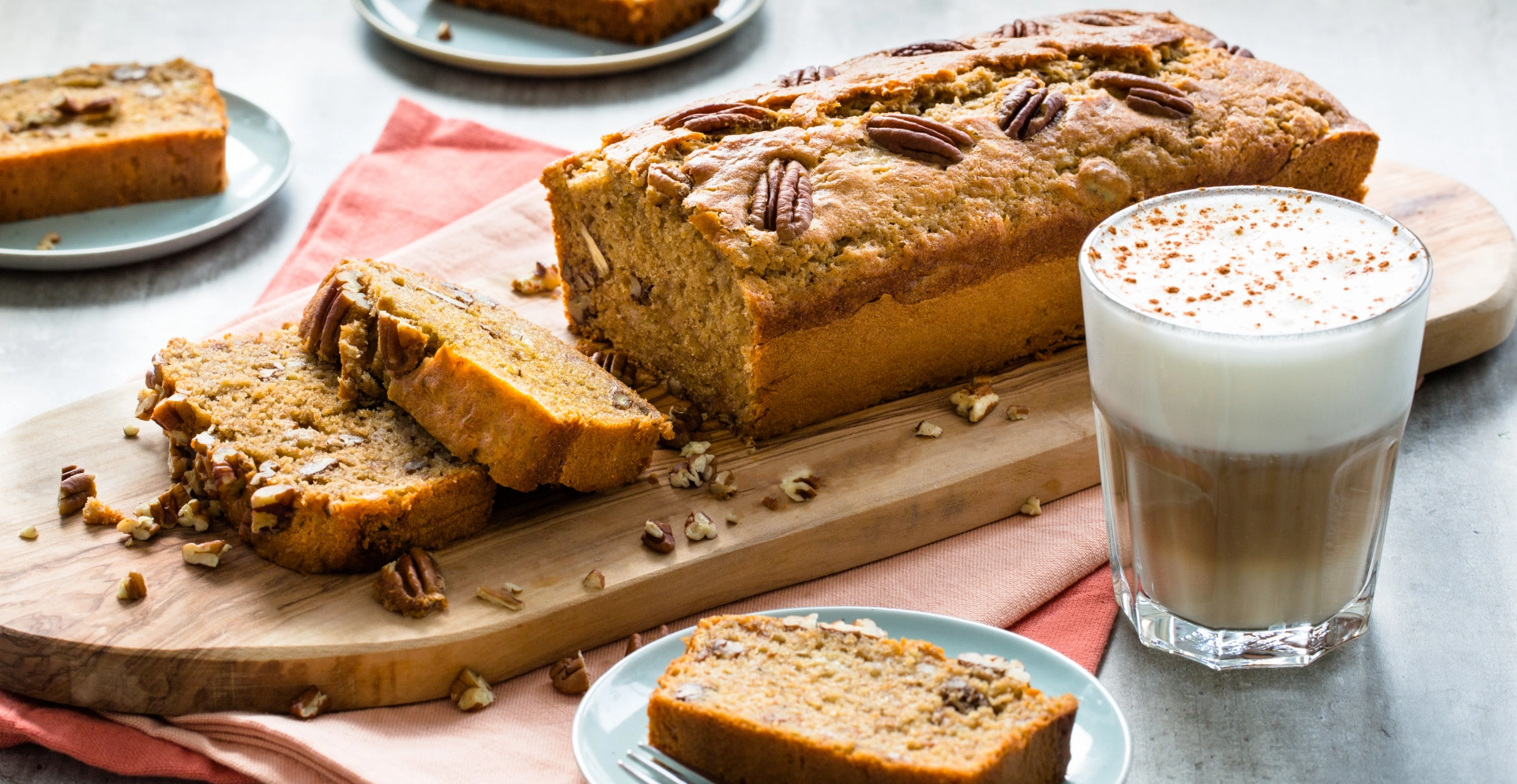 Bananenbrood bakken in steengoed