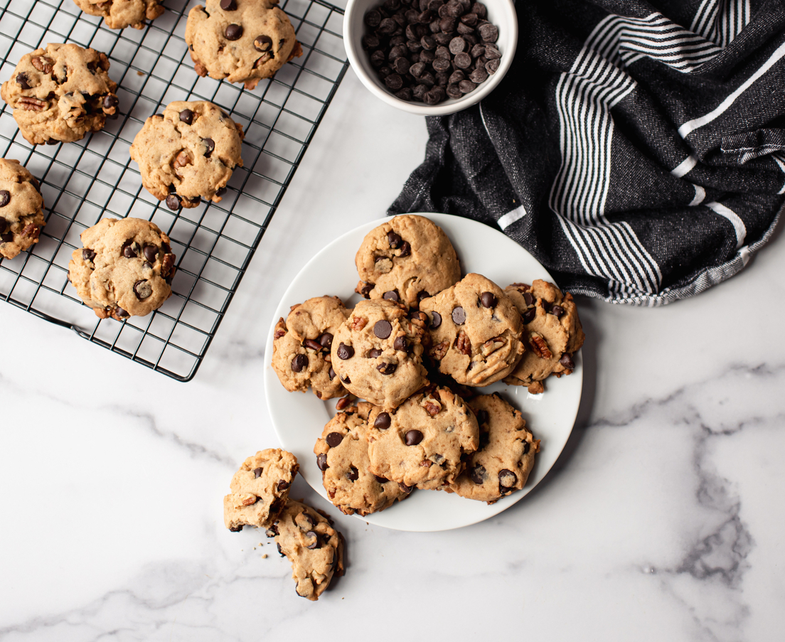 Koekjes met pecannoten en chocolade