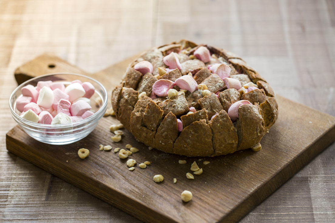 Plukbrood met marshmallows en hazelnootpasta