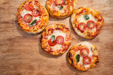 Pizzabroodjes van de BBQ 