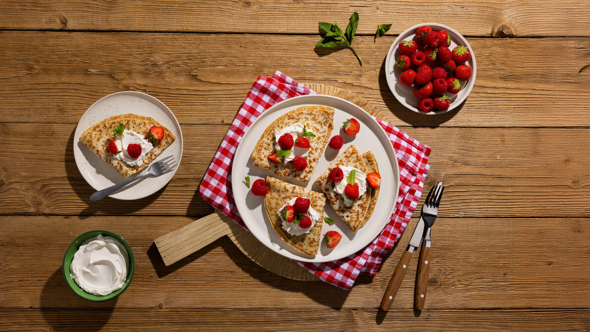 Kant-en-klare pannenkoeken met rood fruit en mascarpone